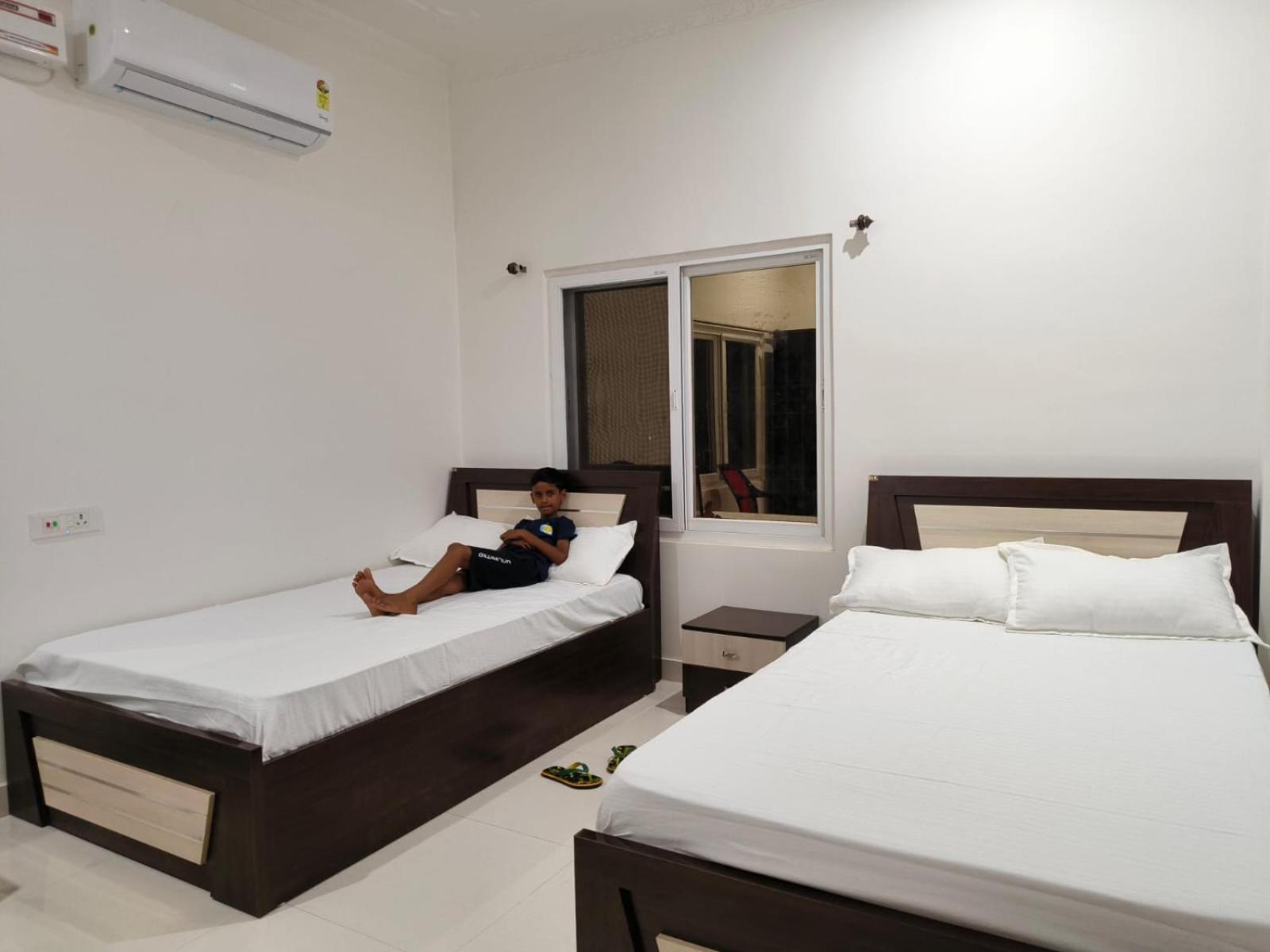Sri Ram Janki House Villa Gaya Exteriör bild